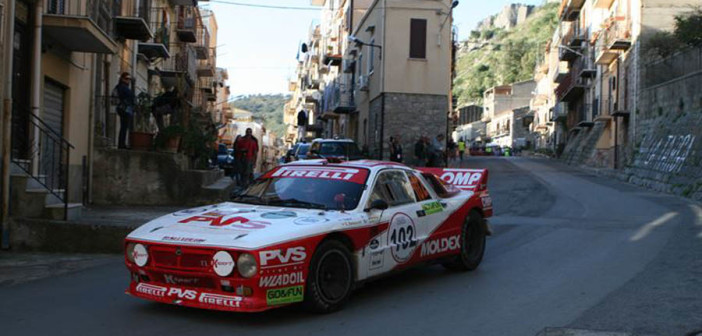 La Lancia Rally 037 sulle strade di Palermo