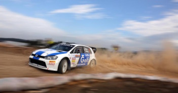 Chris Atkinson con la Golf SCRC, la WRC alla cinese costruita da Prodrive