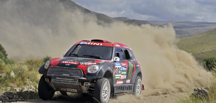 Orlando Terranova con la Mini All4 Racing durante la Dakar 2015