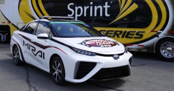 La Toyota Mirai che il prossimo anno sarà safety car nella Nascar.