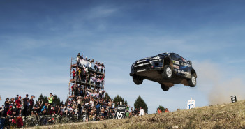 Evans sul Monte Lerno, la più nota cartolina del Rally d'Italia in Sardegna.