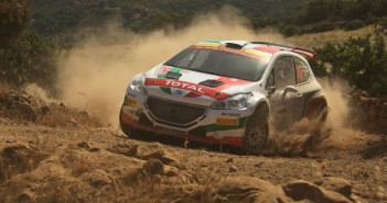 La Peugeot 208 T16 in versione Tricolore