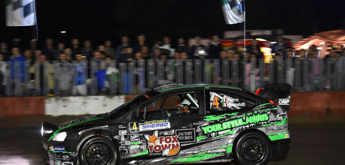 La Focus WRC di Porro nella stage by night