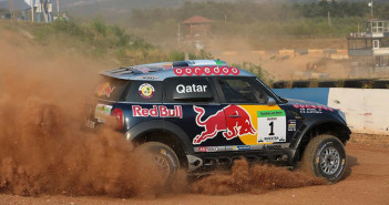 La Mini di Al Attiyah in azione sulle strade Magiare.