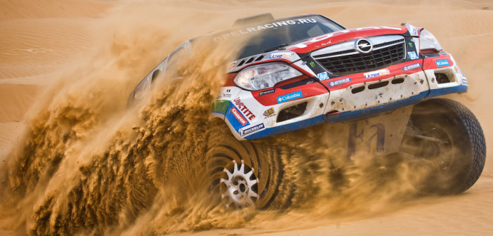 Una fase dell'ultima edizione del Silk Way Rally, disputata nel 2013.