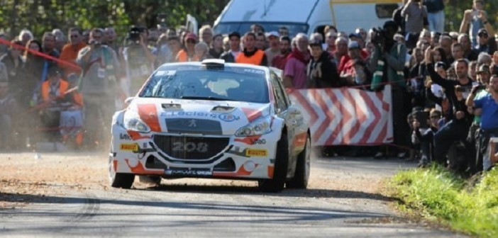 La 208 di Bonato da spettacolo nelle Cevennes.