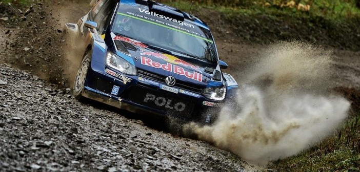 La Polo di Ogier vola anche nel fango