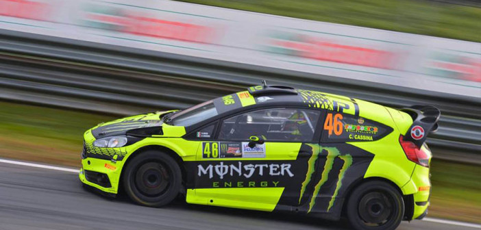 La Fiesta Monster di Valentino Rossi in action