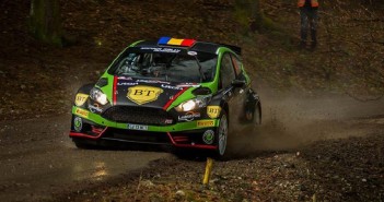 Simone Tempestini al volante della Fiesta R5 si prepara alla battaglia.