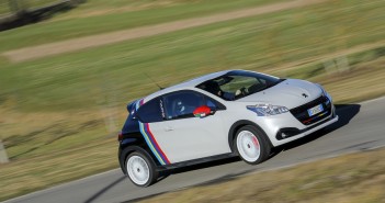 La Peugeot GTi/NOVE leone dal cuore sportivo