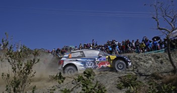 Jari-Matti Latvala scalata verso la vittoria