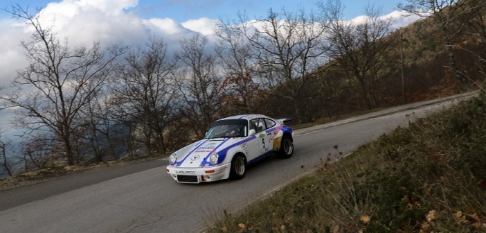 La Porsche di Guagliardo vola sulle strade Aretine.