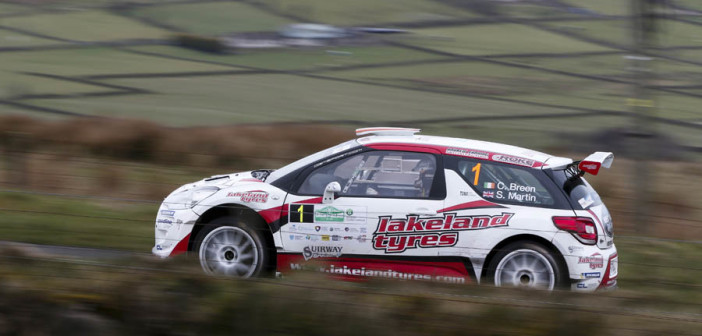 La Citroen DS3 di Breen a caccia della vittoria.