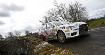 La Mitsubishi di Scattolon sulle strade d'Irlanda.