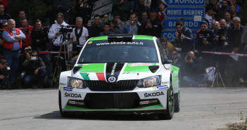 Umberto Scandola in azione sulle strade di Sanremo.