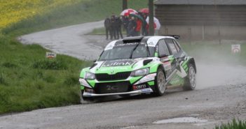 Loix domina la sua Fabia R5 anche sull'acqua.