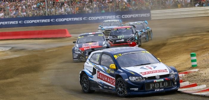 La Polo di Kristoffersson tira il gruppone