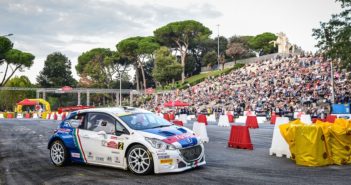 La Peugeot 208 T16 R R5 torna a ruggire sulle strade Romane