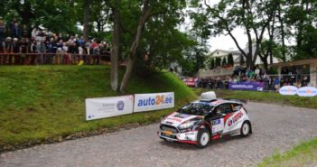 Kajto in azione sulla speciale cittadina all'Estonia Rally