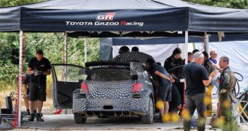 Una delle squadre test di Makinen al seguito della Yaris WRC