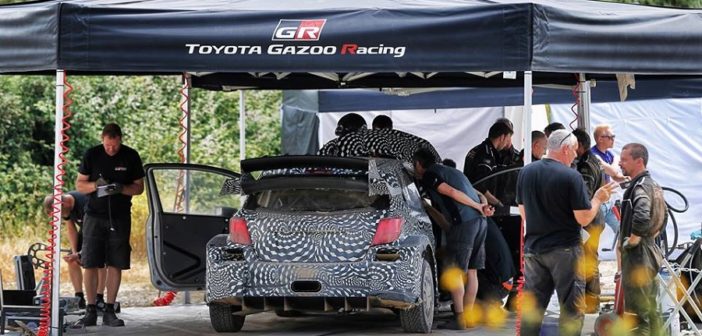 Una delle squadre test di Makinen al seguito della Yaris WRC