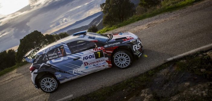 La prima della Hyundai R5 è sulle strade di St Maxime.