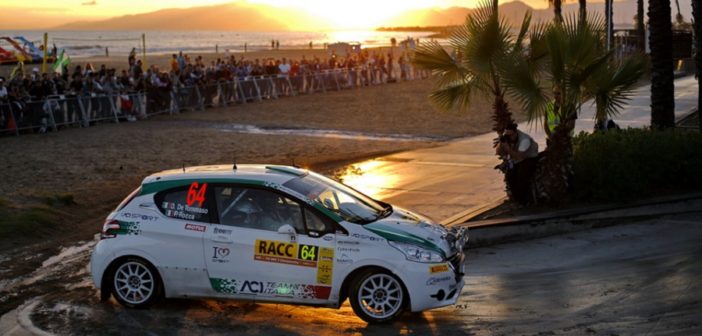 La Peugeot 208 di De Tommaso in azione a Salou.