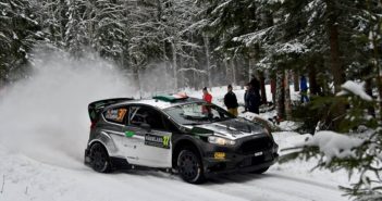 Lorenzo Bertelli in azione con la WRC 2016 sulle strade del Varmland.