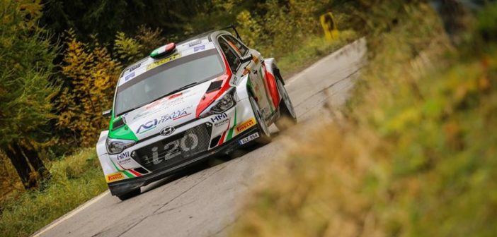 Fabio Andolfi in azione al Vallese sulla Hyundai i20 R5