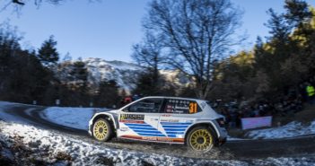 Mikkelsen sulla Fabia al Montecarlo.