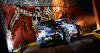 Neuville in azione sulla speciale di Guanajuato nel 2016