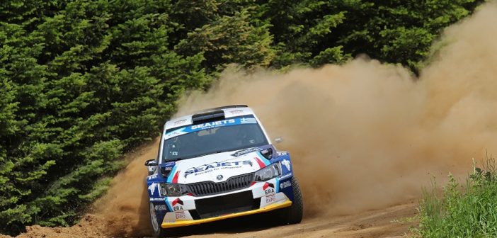 La Skoda di Magalhaes sulle strade dell'Acropoli.