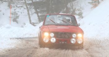 La Fulvia di Aghem in azione sulla neve.