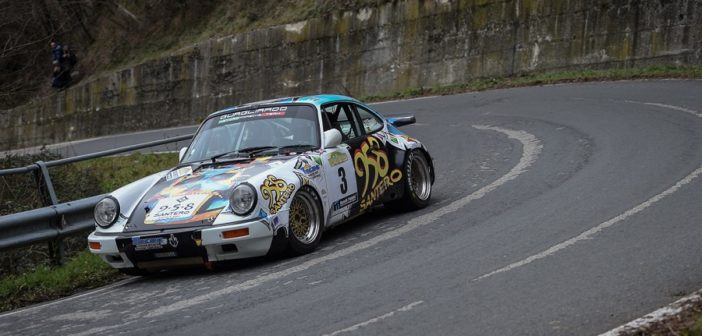 La Porsche di Bossalini in azione sulle colline Aretine.