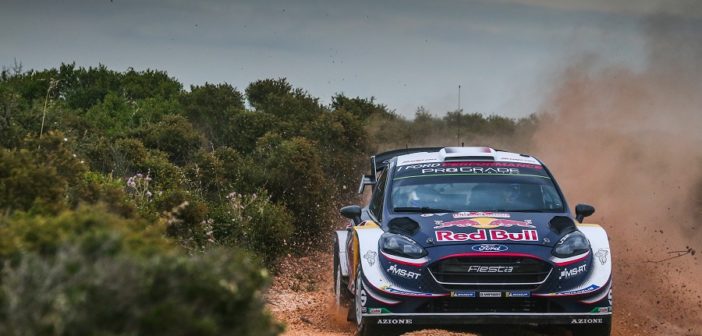 Ogier inizia forte la campagna di Sardegna.