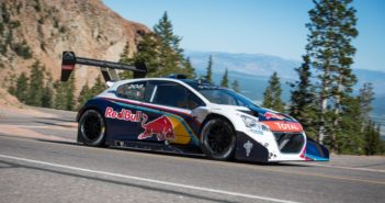 La Peugeot 208 Pikes Peak di Loeb