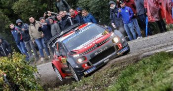 Loeb come i big taglia l'impossibile sulla strada della vittoria.