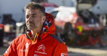 Loeb sarà l'ago della bilancia nella corsa al titolo.