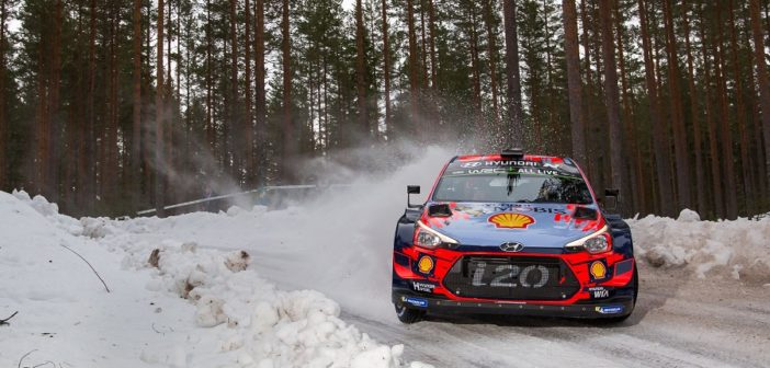 A firmare la speciale di Karlstad è un Neuville incontenibile.