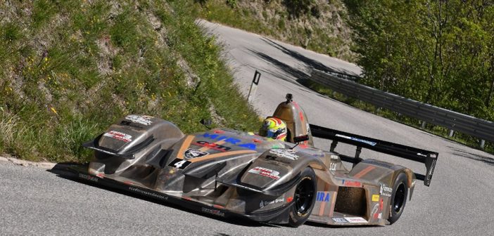 L'Osella di Michele Fattorini in azione sulle rampe che portano a Sassotetto