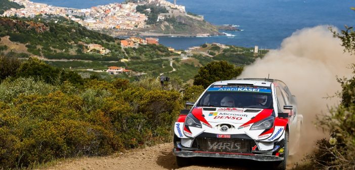 La Yaris di Tanak vola sulle strade di Sardegna.