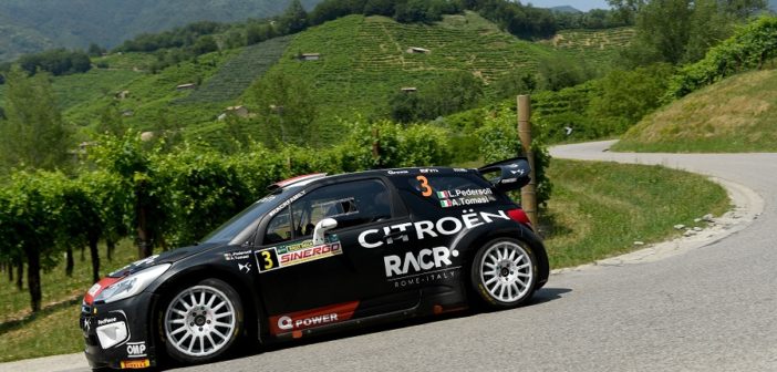 La Citroen DS3 di Pedersoli si inebria tra i vigneti del prosecco.