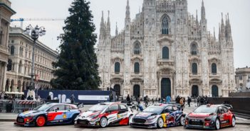 Le stelle del mondiale in posa davanti al Duomo nel Monza 2018