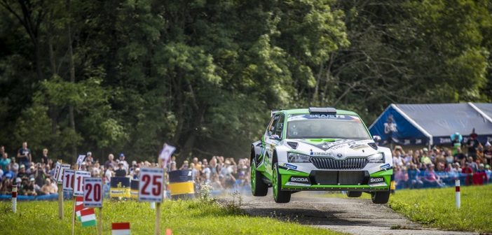 Kopecky vola davanti al pubblico amico del Barum.