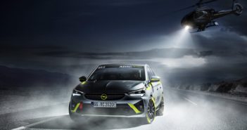 La Opel Corsa-e Rally Concept si prepara per Francoforte.