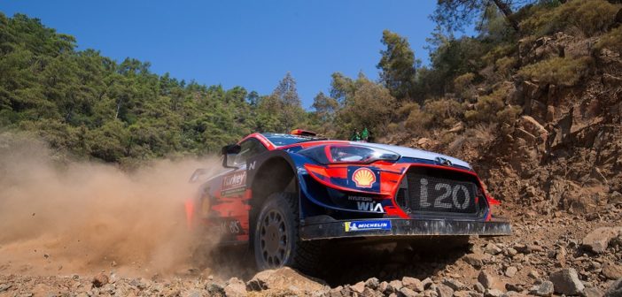 Sordo ad un passo dalla riconferma in Hyundai vola sulle pietre Turche.