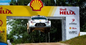 Mikkelsen in azione sulle strade Estoni l'anno passato.