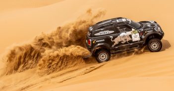 La Mini di Peterhansel nell'Abu Dhabi Desert 2019.