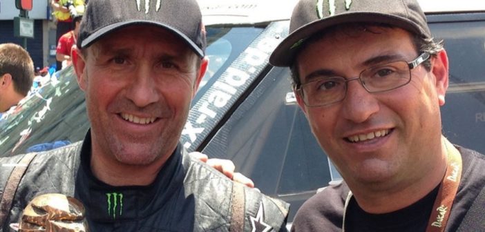 Marco Pastorino all'arrivo di una delle vittoriose Dakar al timone della X-Raid