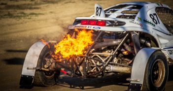 L'autocross riccende i motori.
(Foto Alessandro Piccinini)